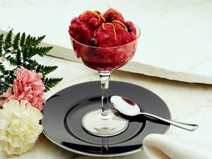 Презентация к уроку "Сервировка столов" - Скачать презентации бесплатно | Читать или скачать учебники для школы онлайн бесплатно ☑ Школьные учебники school-textbook.com